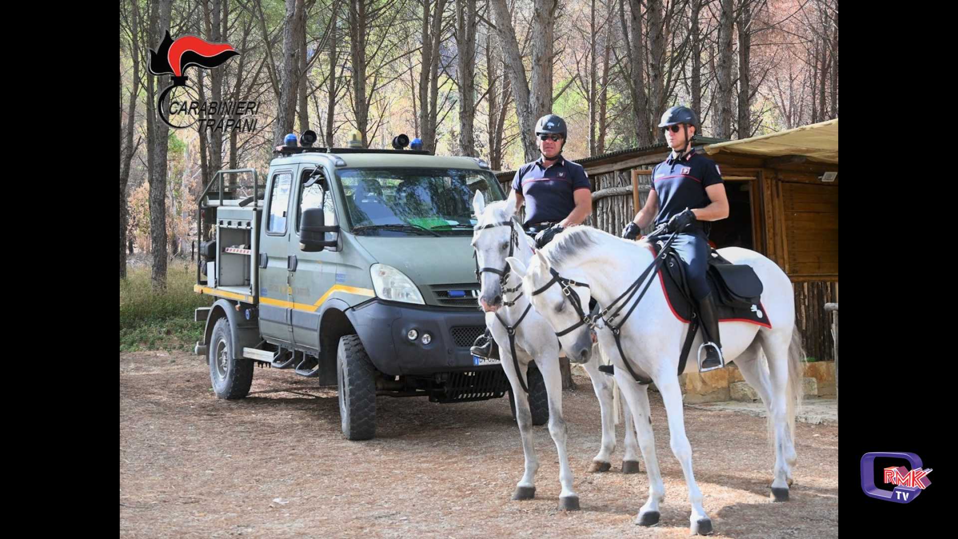 Lotta agli incendi, i carabinieri di Trapani mettono in campo pure delle pattuglie a cavallo 